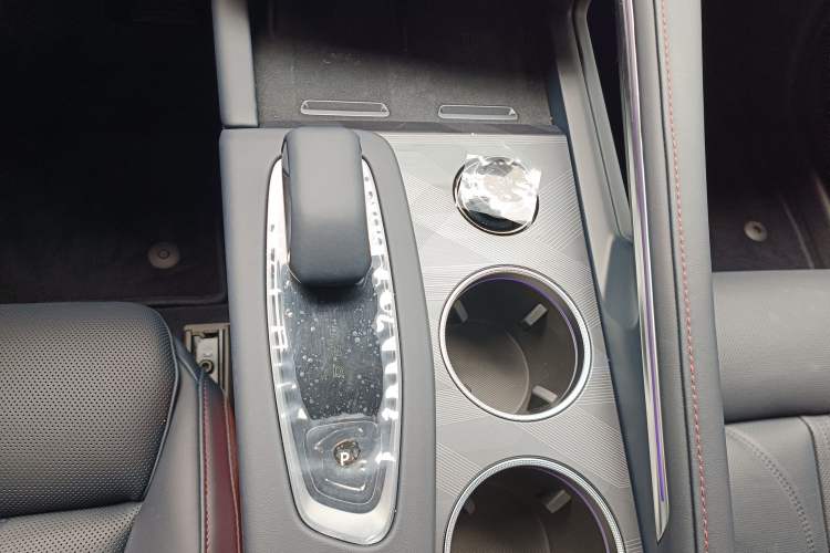 Used Zeekr 001 2026 Model 103° Rear-Drive Max Version
