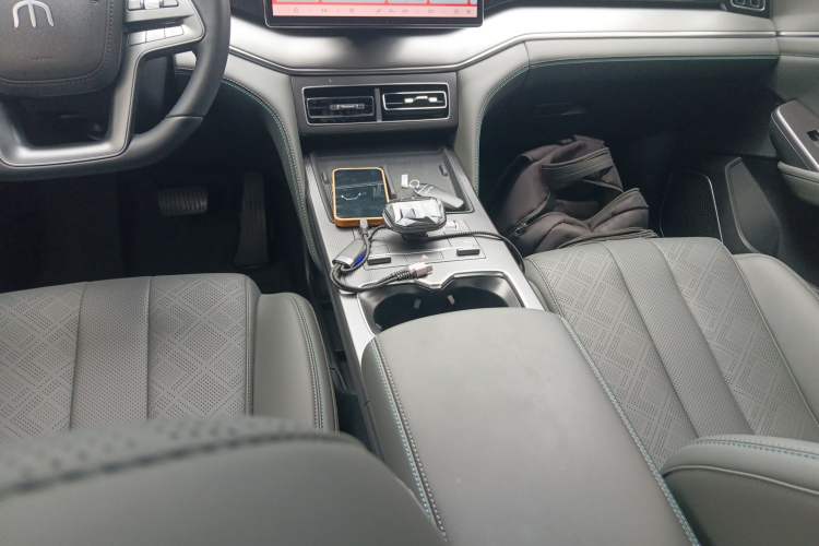 Used BYD Song L DM-i 2025 Intelligent Driving Version 112 km Leading Trim