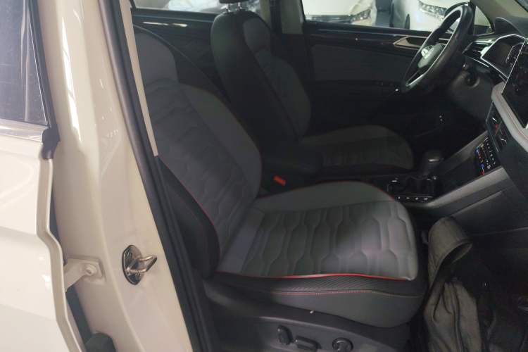 Used Volkswagen Tiguan L New Energy 2022 430 PHEV Plug-in Hybrid Flagship Edition
