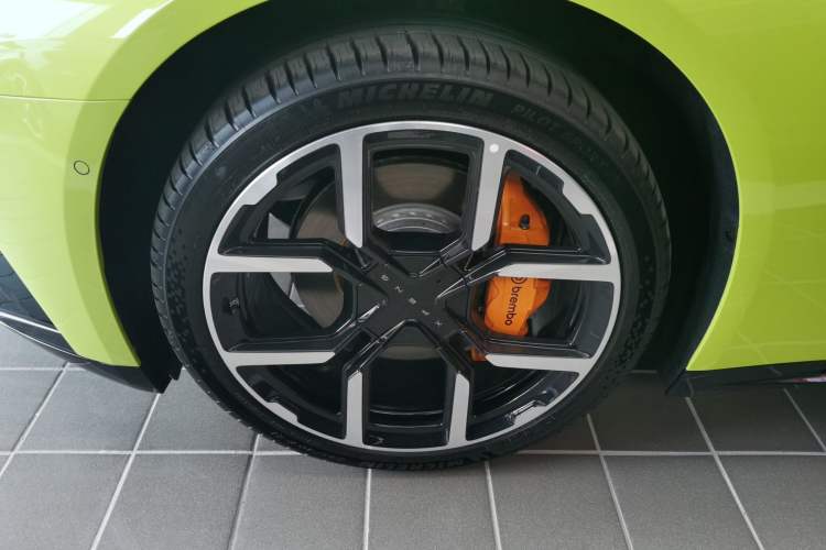 Used XPeng P7 2025 Model—702 Long Range Ultra
