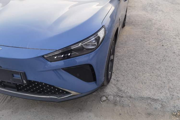 Used NETA L 2024 Extended-Range 310 Flash-Charge Red Edition