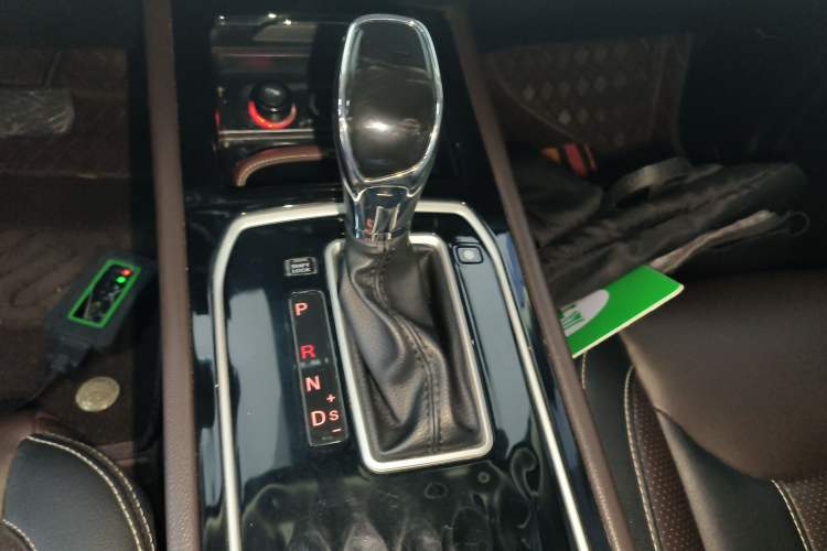 Used Dongfeng Fengon 580 2020 1.5T CVT Luxury Edition
