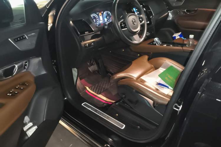 Used Volvo XC90 2021 B6 Luxury Smart Edition 7-Seater
