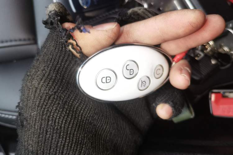 Used BYD e2 2019 Standard Range Model – Smart & Comfortable Version