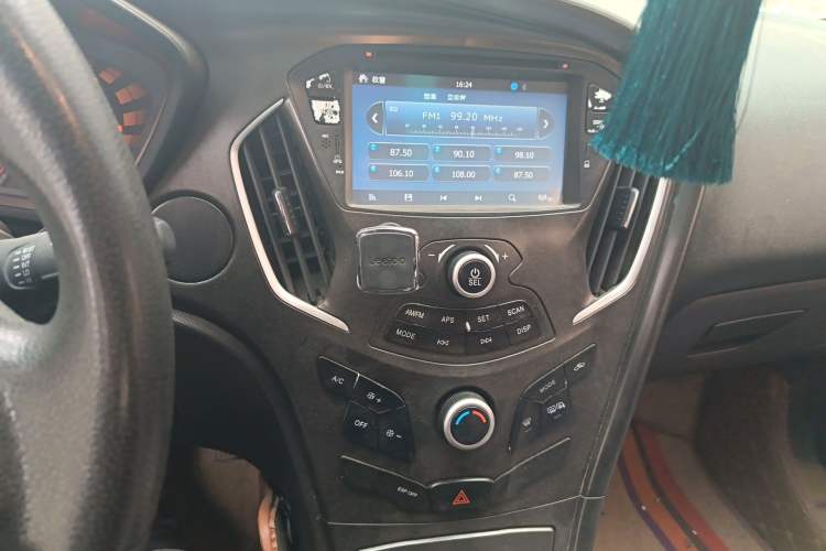 Used GAC Trumpchi GA3 2013 1.6L Manual Luxury ESP Version
