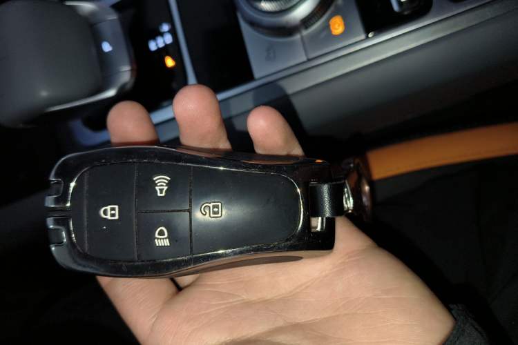 Used BAIC Off-Road BJ40 2024 2.0T All-New Urban Hunter Edition Chivalrous Style