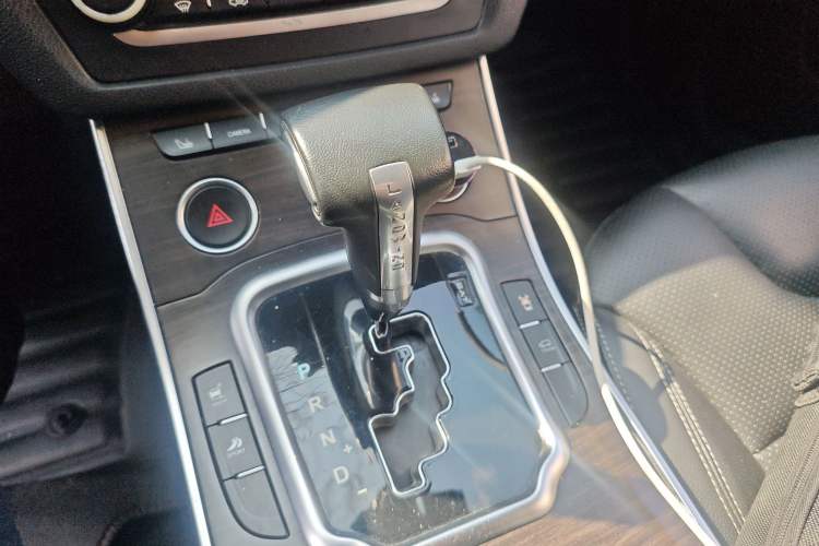 Used Land X7 2015 2.0T Panoramic Prestige Edition