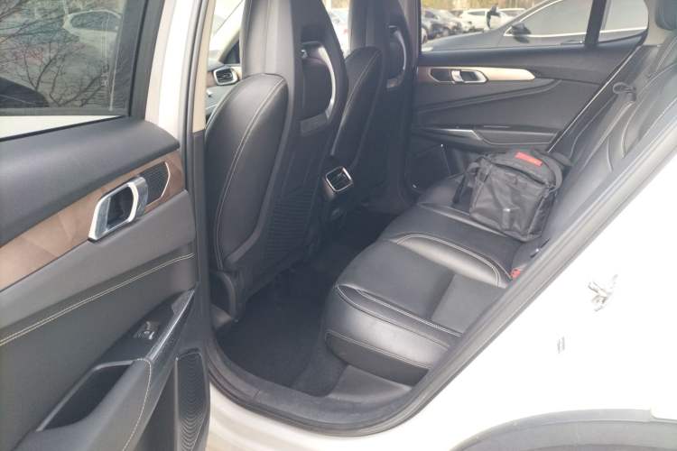 Used Lynk & Co 01 2019 2.0T Two-Wheel-Drive Pro Version China VI Standard