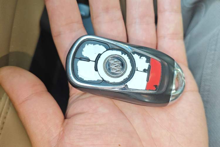 Used Buick GL8 2017 ES 28T Flagship Model China V Standard
