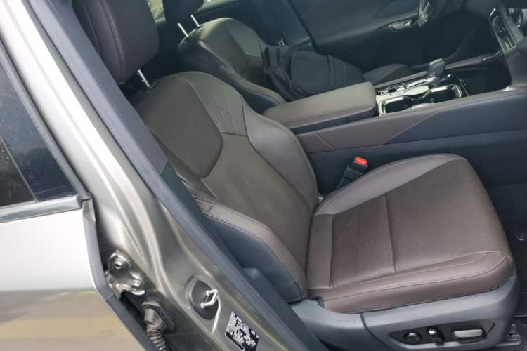 Used Lexus RX 2023 350h Two-Wheel Drive Comfort Edition