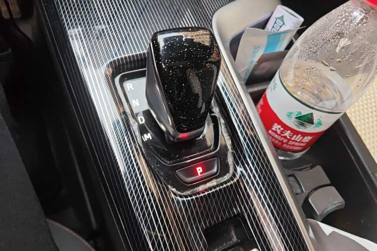 Used Haval LHERY 2021 High-Performance Version 1.5T Golden Rabbit Gear Lever