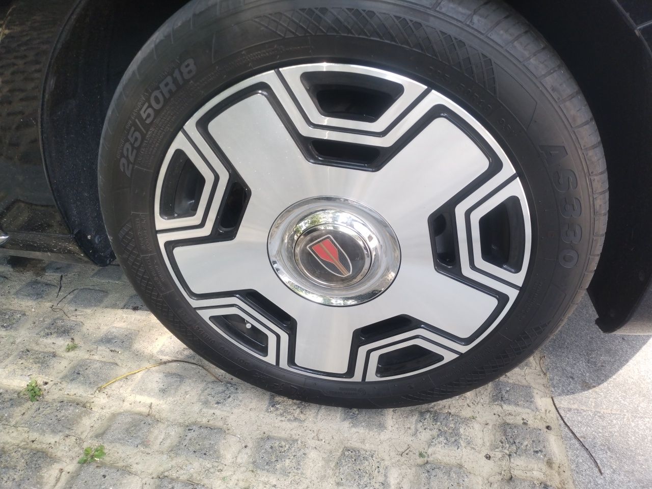 Hongqi H5 2024 2.0T Automatic Smart Connect Flagship Edition - Chinese Trim Chang — снимка 8