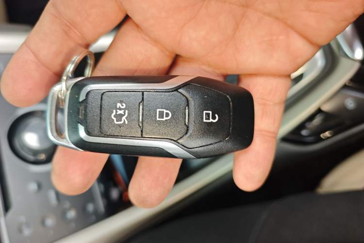 Used Ford Mondeo 2013 2.0L GTDi 200 Fashion Edition Vehicle Key