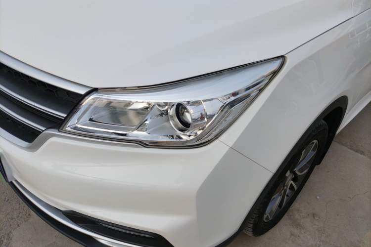 Used Baojun 730 2019 1.5T CVT Fashion Model 7 Seats China V Emission Standard Left Front Headlight