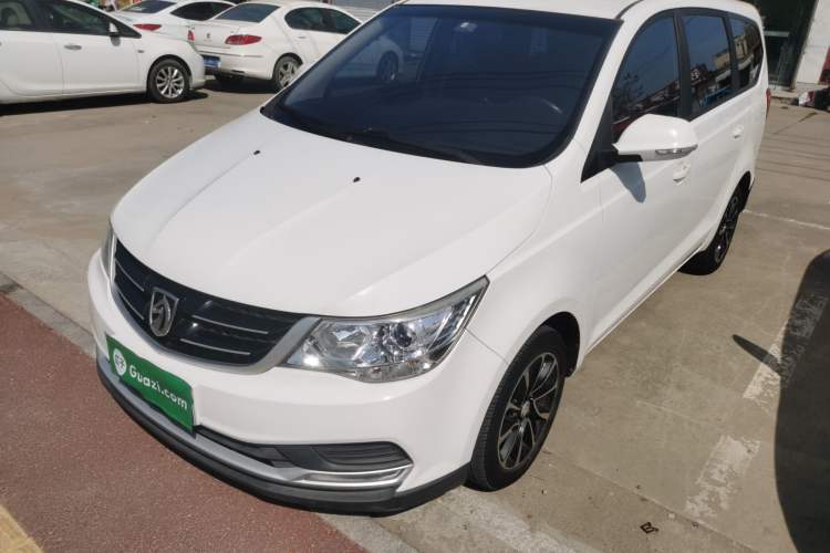 Used Baojun 730 2016 Revised 1.5L Manual Standard Version 7 Seats China V Emission Standard