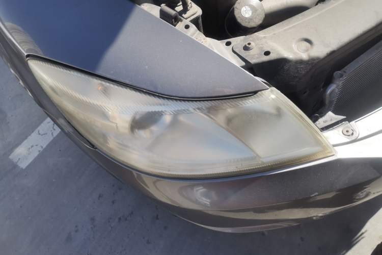 Used Skoda Octavia 2010 1.6L Automatic Eado Edition Right Front Headlight