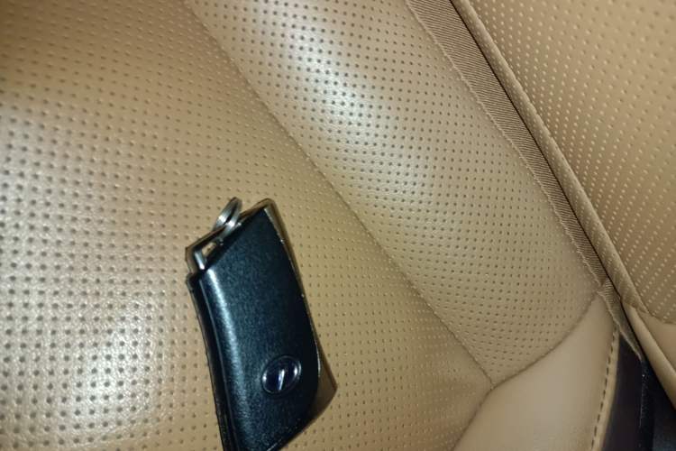 Used Lexus ES 2020 300h Premier Edition
