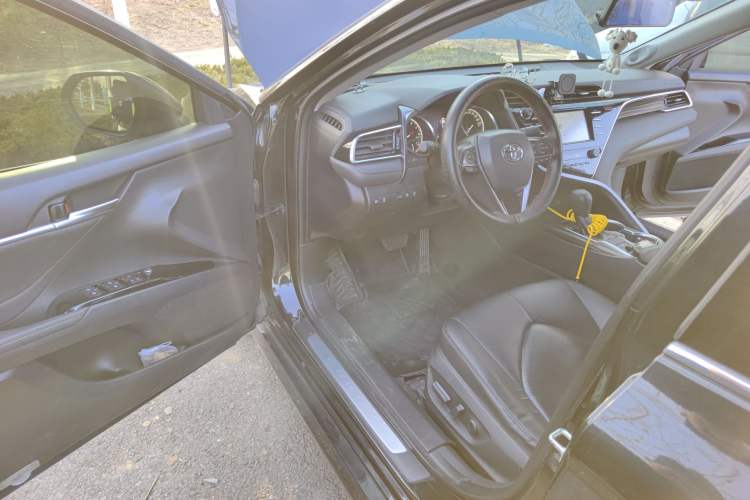 Used Toyota Camry 2018 2.0G Luxury Edition