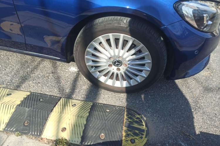 Used Mercedes-Benz C-Class 2017 Facelifted C 180 L Stylish Edition
