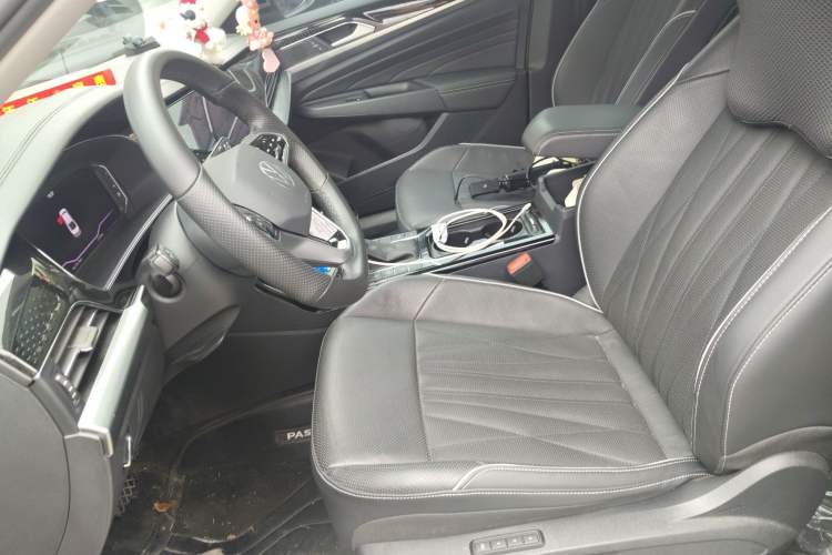 Used Volkswagen Passat 2022 330TSI Starry Luxury Edition Left Front Seat