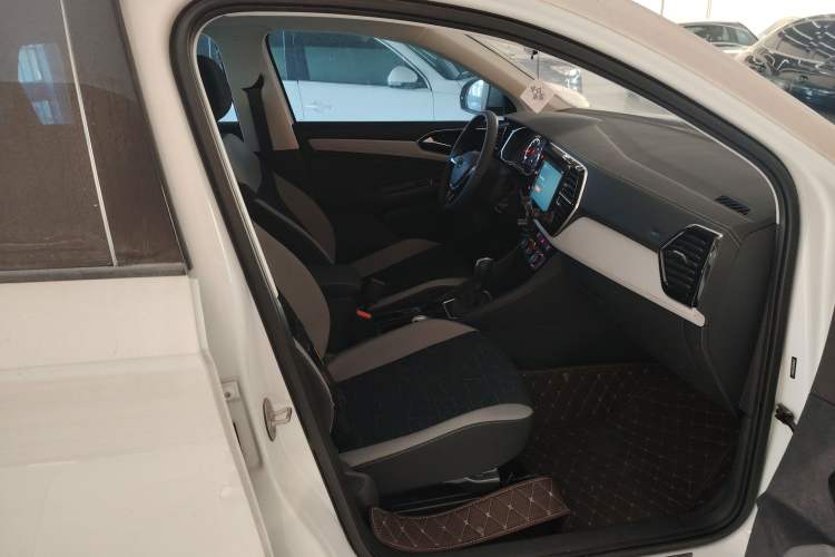 Used Jetta VS5 2024 280TSI Automatic Pioneer Edition Right Front Seat