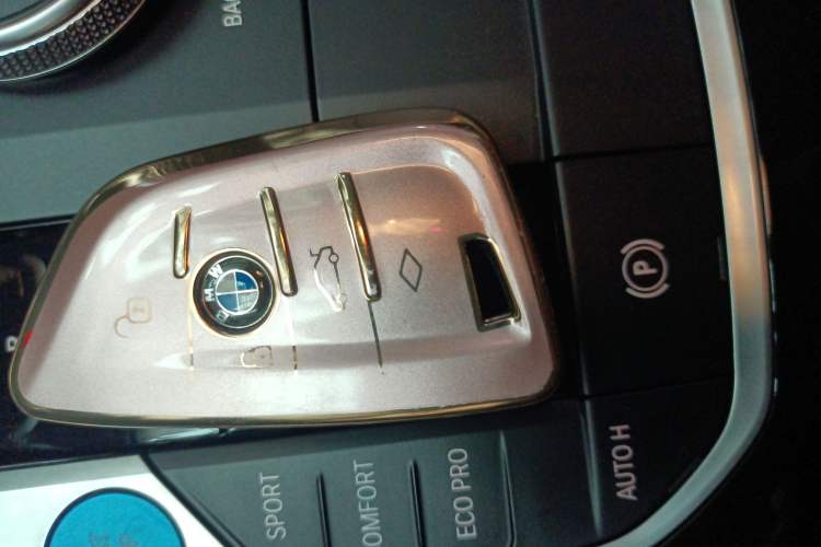 Used BMW i3 2022 eDrive 35 L Vehicle Key