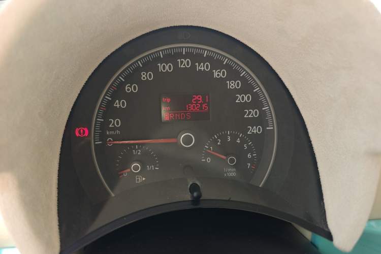 Used Volkswagen Beetle 2010 1.6 AT
