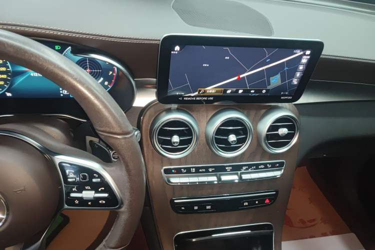 Used Mercedes-Benz GLC 2022 Second Facelift GLC 260 L 4MATIC Luxury Edition