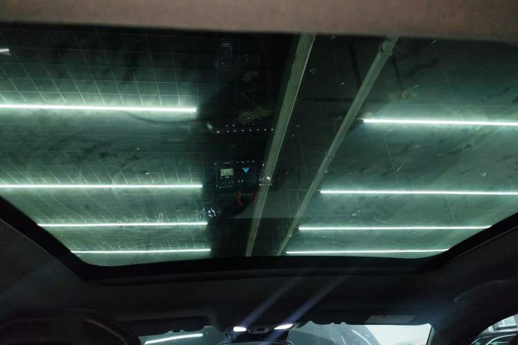 Used Changan UNI-V 2022 1.5T Prestige Version
