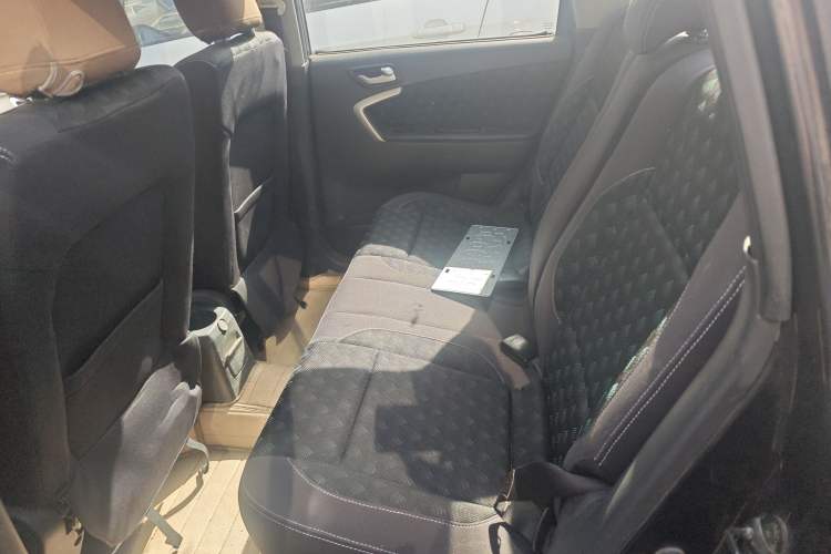 Used Suzuki Liana A6 2015 Sedan 1.4L Manual Happiness Edition