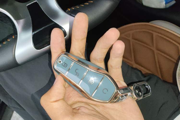 Used BYD Yuan PLUS 2024 Honor Edition 510KM Beyond Model Vehicle Key