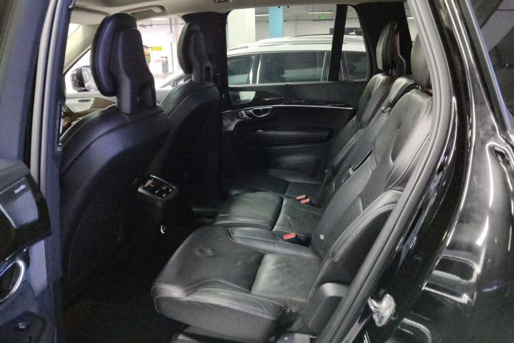 Used Volvo XC90 2015 T6 Prestige 7-Seater Left Rear Seat