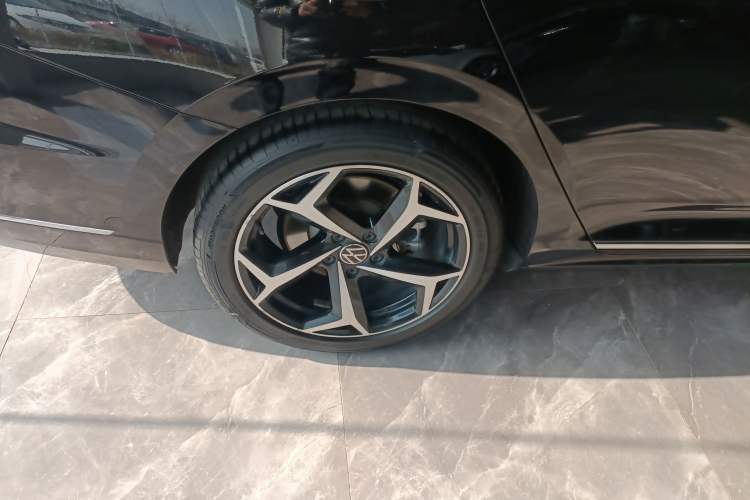 Used Volkswagen Passat 2024 380TSI Starry Dragon Edition