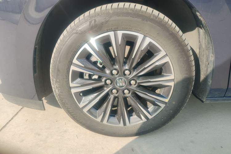 Used Buick GL8 2025 Lu Zun Deluxe Edition