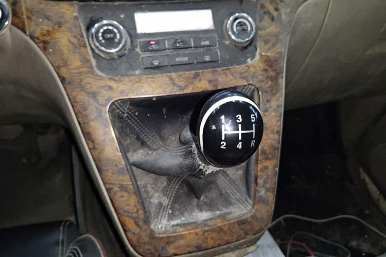 Used GAC Gonow Starry 2013 1.5L Seven-Seater Supreme Model
