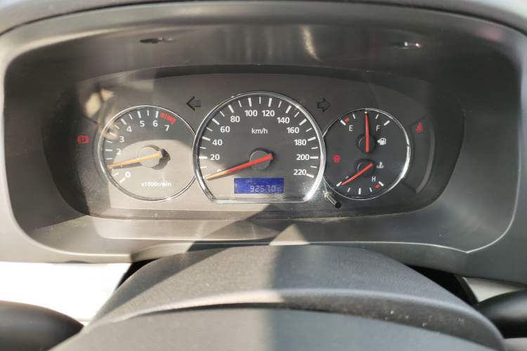 Used CHANGAN Alsvin V5 2012 1.5L Manual Dream Edition