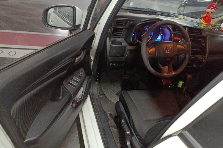 Used Honda Fit 2016 1.5L LXS CVT Comfort Sunroof Version
