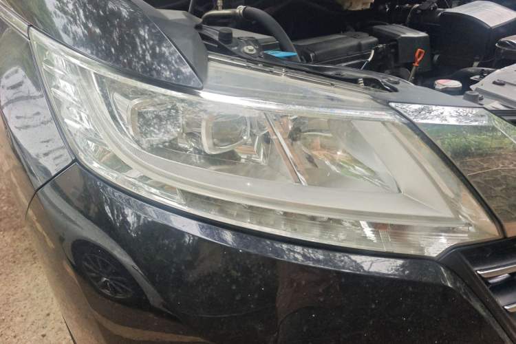 Used Honda Odyssey 2015 2.4L Smart Edition Right Front Headlight