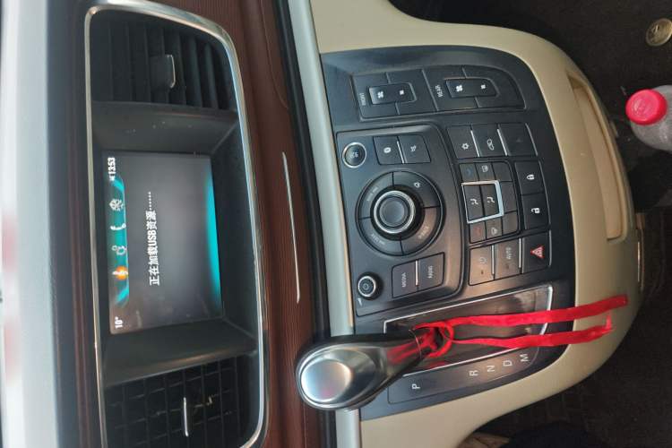 Used Buick GL8 2018 28T Luxury Model China VI Standard Audio And AC Panel