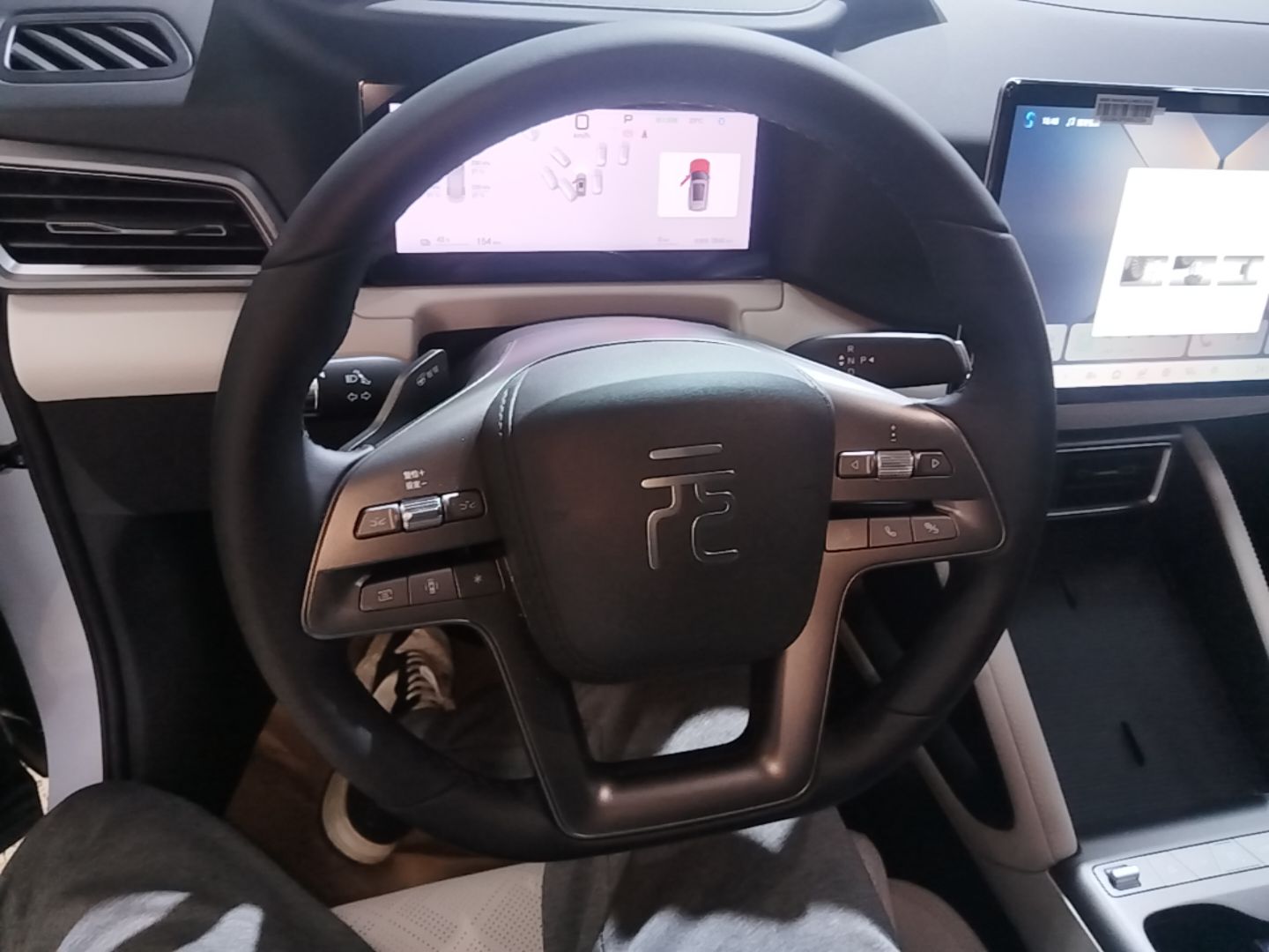 BYD Yuan UP 2025 Intelligent Driving Version 401 KM Dynamic Edition — снимка 15