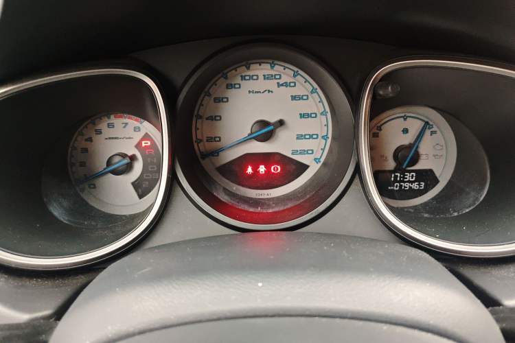 Used Everus S1 2013 1.5L Automatic Comfort Edition
