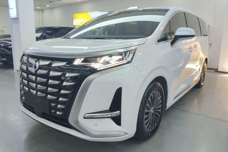 Used Denza D9 2022 DM-i 970 Four-Wheel Drive Prestige Model