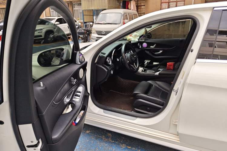 Used Mercedes-Benz C-Class 2019 C 180 L Fashion Edition Sport Version
