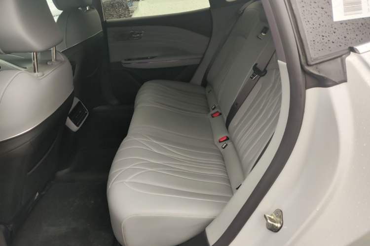 Used Geely Galaxy E8 2025 700 km Long-Range Intelligent Driving Version