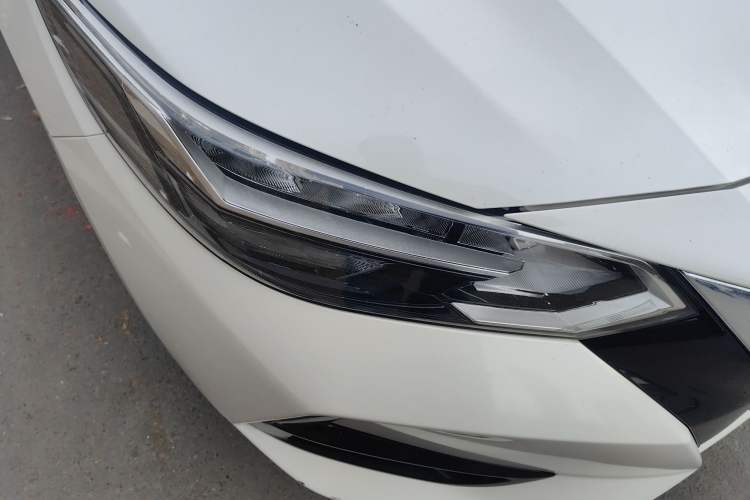 Used Nissan Sylphy 2020 1.6L XL CVT Smart Enjoyment Edition Right Front Headlight