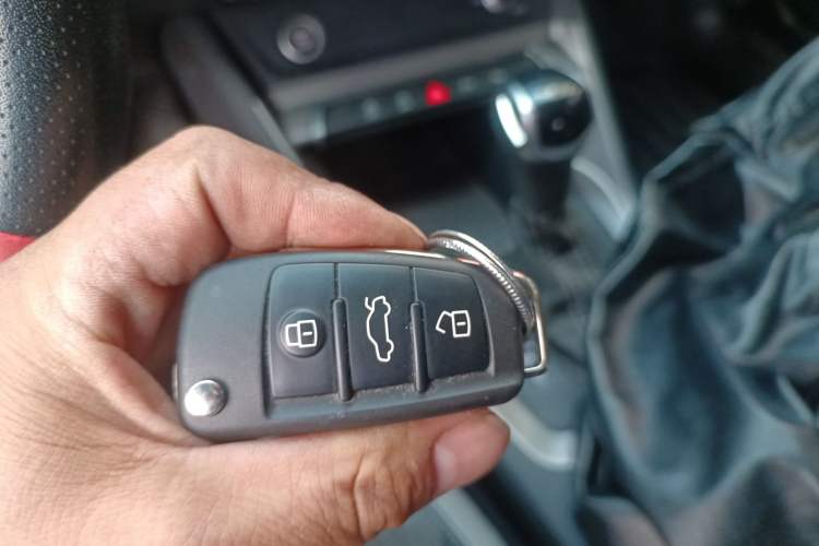 Used Audi Q3 2023 35 TFSI Fashion Dynamic Model (1.5T) Vehicle Key