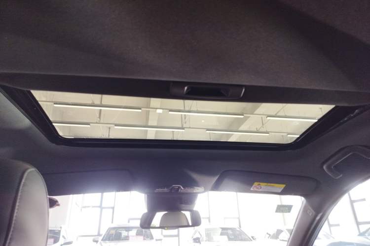 Used GAC Trumpchi EMPOW 2022 270T DCT J16 R-Style Track Edition
