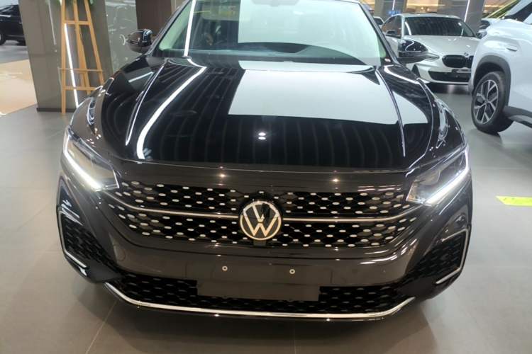 Used Volkswagen Passat 2023 Revised 330TSI Starry Elite Edition