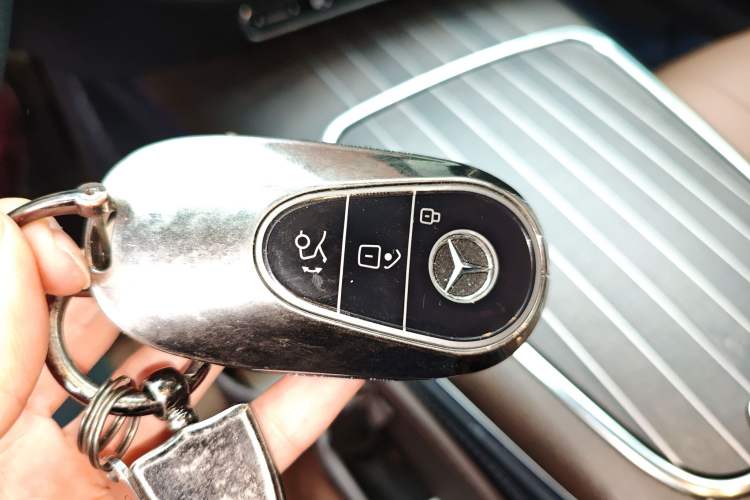 Used Mercedes-Benz E-Class 2025 Facelift E 300 L Luxury Edition