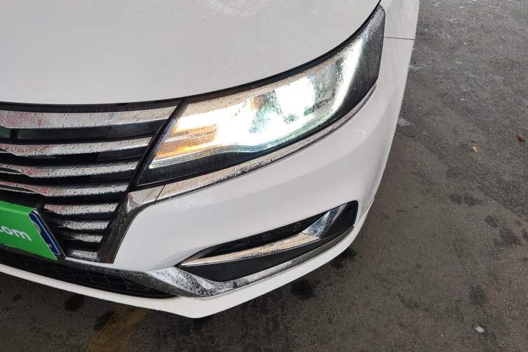 Used Roewe i6 2020 PLUS 1.6L CVT 4G Connected Glory Flagship Edition
